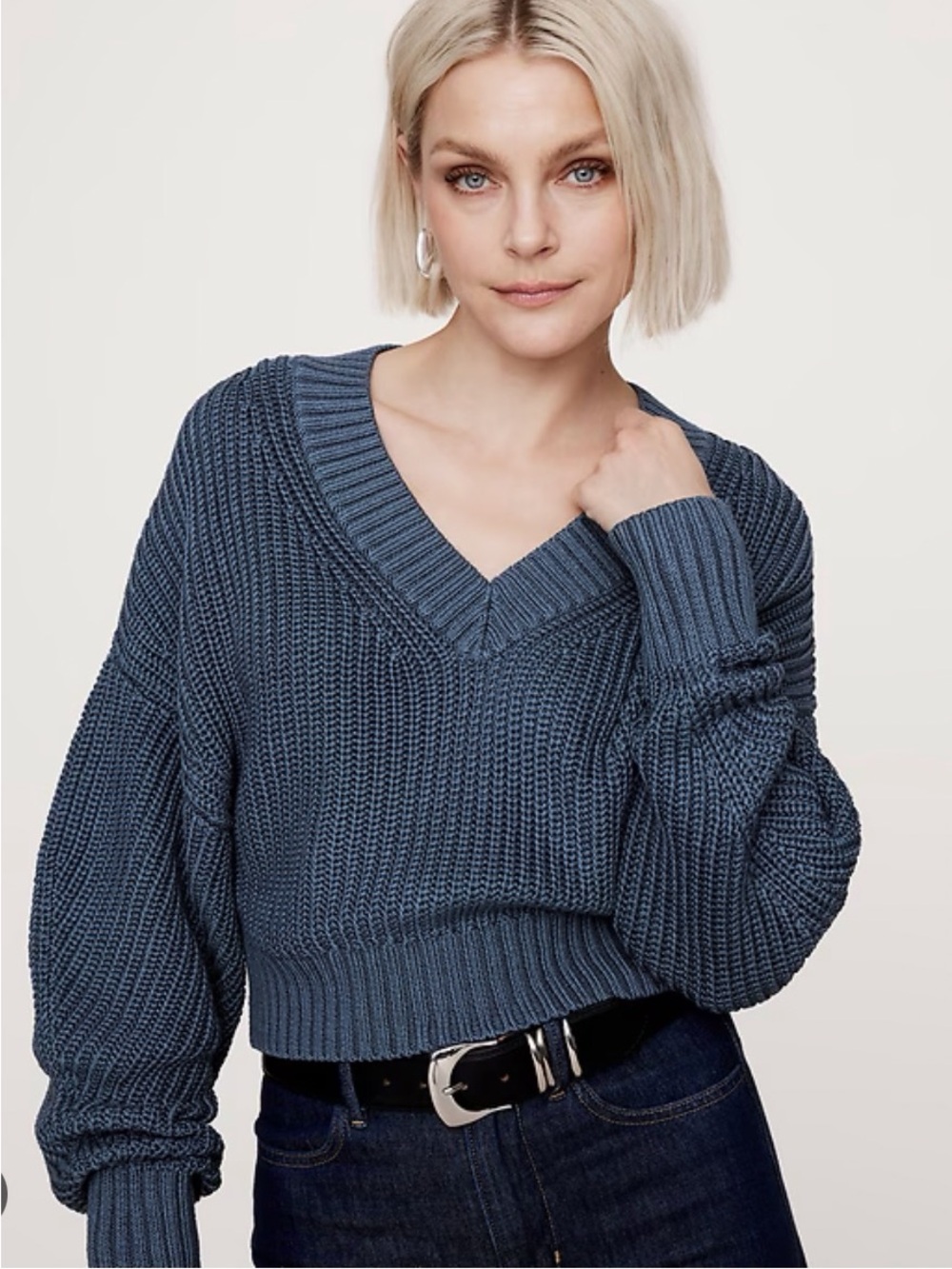 Classic V-Neck Chunky Knit Sweater - Deep Blue